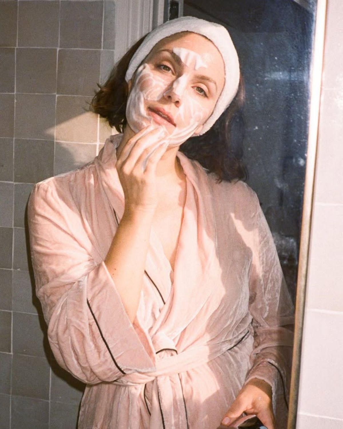 6 oznak, że&nbsp;źle myjesz twarz – sabotują całą twoją pielęgnację i&nbsp;makijaż