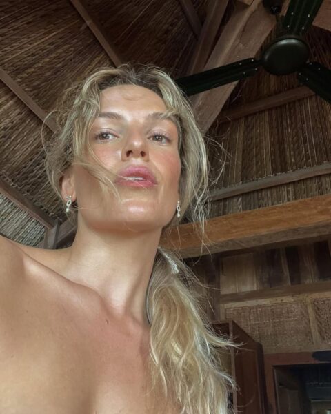 Caveman skincare – pielęgnacja jaskiniowca. Czy&nbsp;odstawienie kosmetyków może poprawić kondycję skóry?