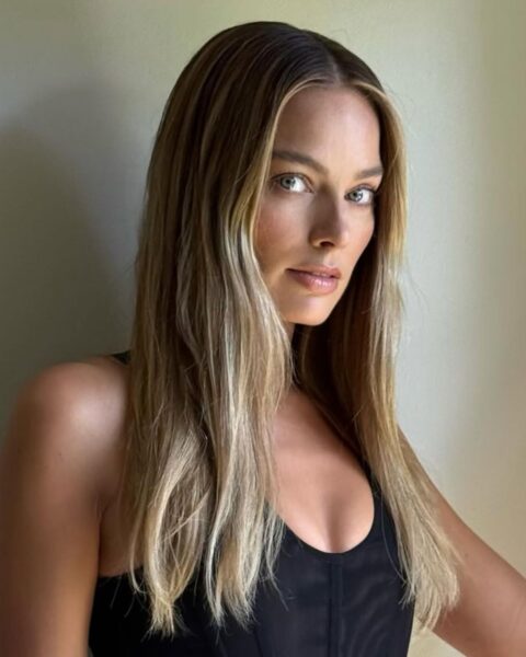 Grzybowe włosy – mushroom blonde, który&nbsp;wygląda luksusowo i&nbsp;nie&nbsp;wymaga częstych poprawek