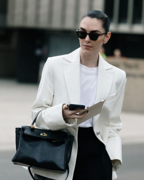 Wiosenne stylizacje 2026 do&nbsp;pracy i&nbsp;po&nbsp;godzinach. Trendy, które ułatwią ci&nbsp;codzienne wybory