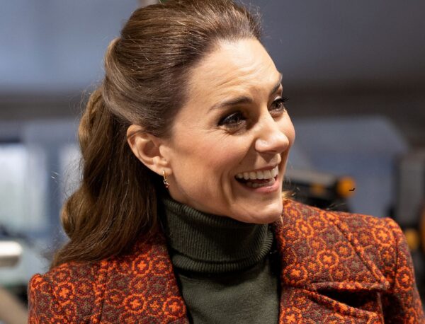 Kate Middleton zaskoczyła uczesaniem. Księżna kolejny raz łamie lody w&nbsp;dworskiej etykiecie