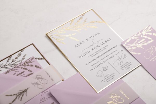 Eleganckie zaproszenia ślubne – jak wybrać wzór, który&nbsp;nada ton uroczystości?