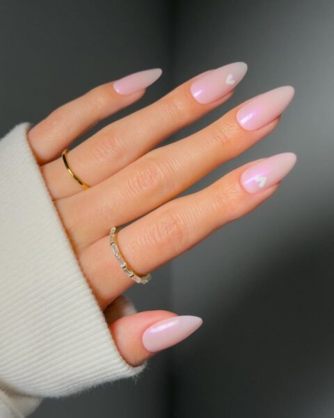 Manicure, który&nbsp;kiedyś był niemodny, a&nbsp;dziś cieszy się popularnością – 5 zapomnianych trendów w&nbsp;nowej formie