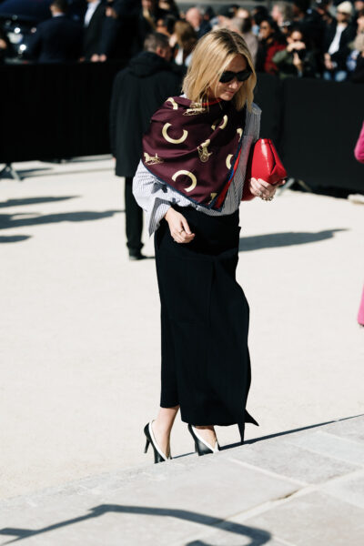 Oryginalne dodatki, które podkręcą wiosenną, basicową stylizację. 5 sprawdzonych opcji