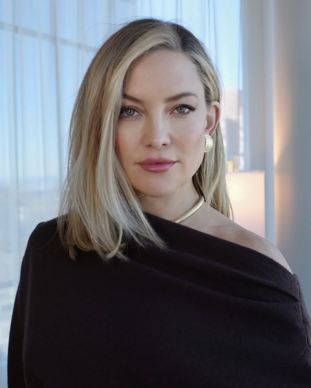 Clavi cut – fryzura do obojczyków, która wysmukla szyję i pasuje niemal każdemu typowi włosów