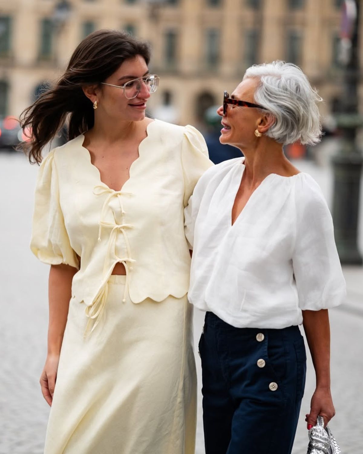 Czy mogę używać tych samych kosmetyków, co moja mama? Kiedy wspólna kosmetyczka to dobry pomysł?